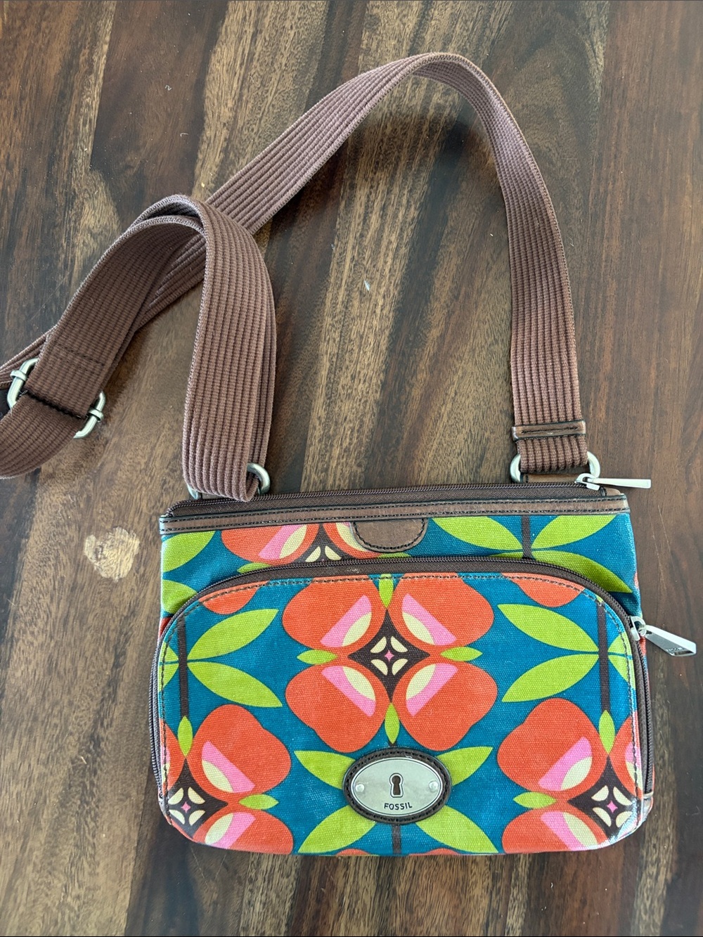 Fossil key per crossbody bag